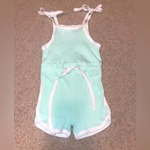 Cute girls romper. Size 2/3T. Worn a couple times!